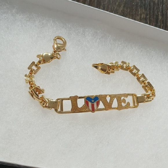Gold Love Bracelet - Picture 6 of 6
